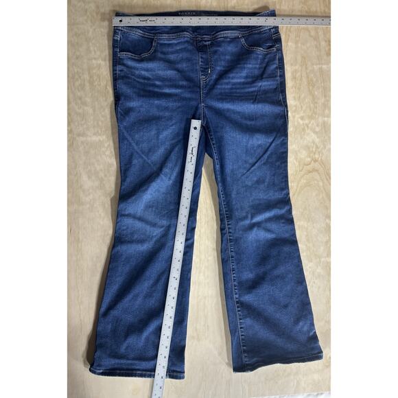 Torrid Lean Jean Slim Boot Super Soft Pull-On Jeans Blue Size 28 - Picture 8 of 8